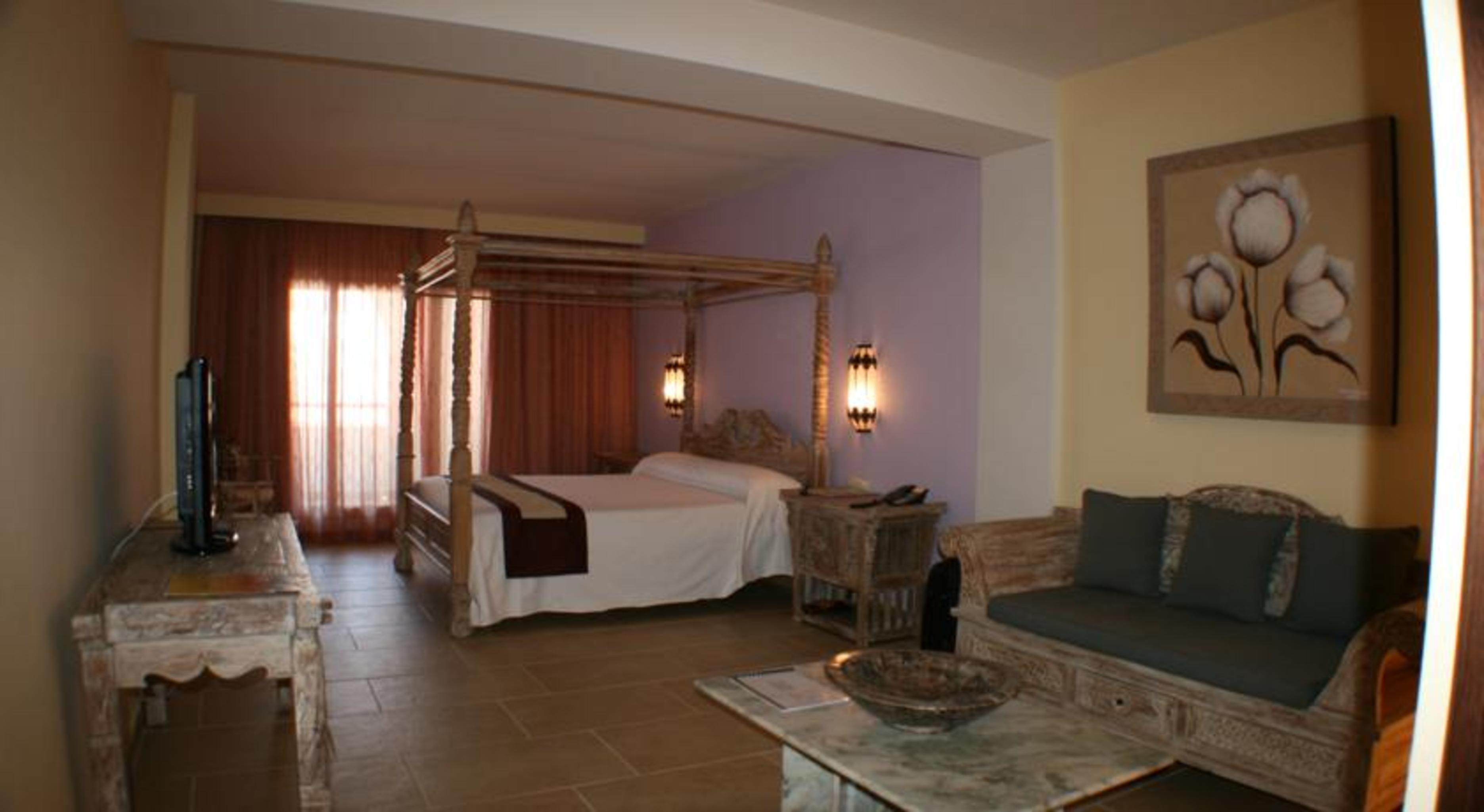 El Cortijo De Zahara By Qhotels Zahara de los Atunes Exterior photo