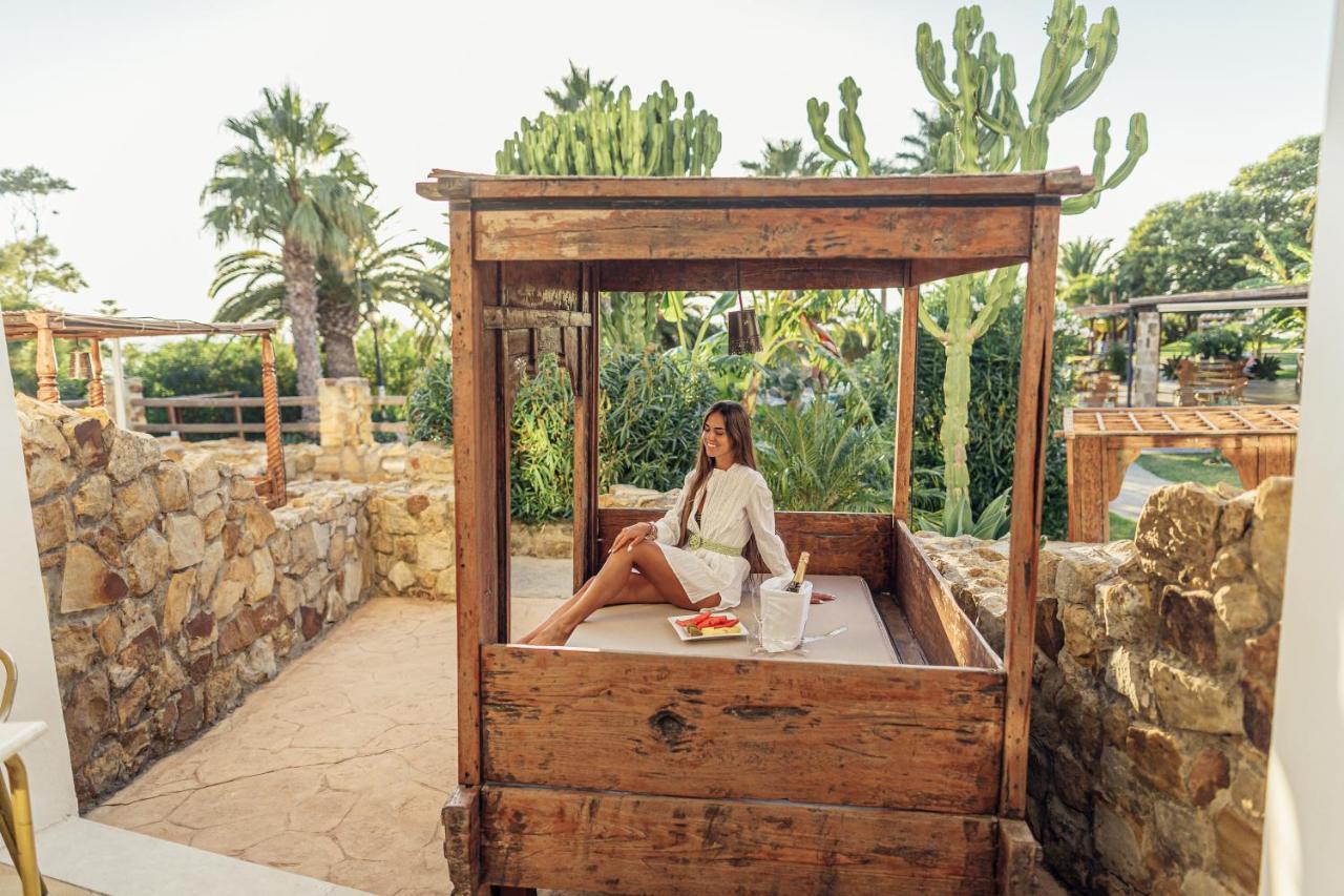 El Cortijo De Zahara By Qhotels Zahara de los Atunes Exterior photo