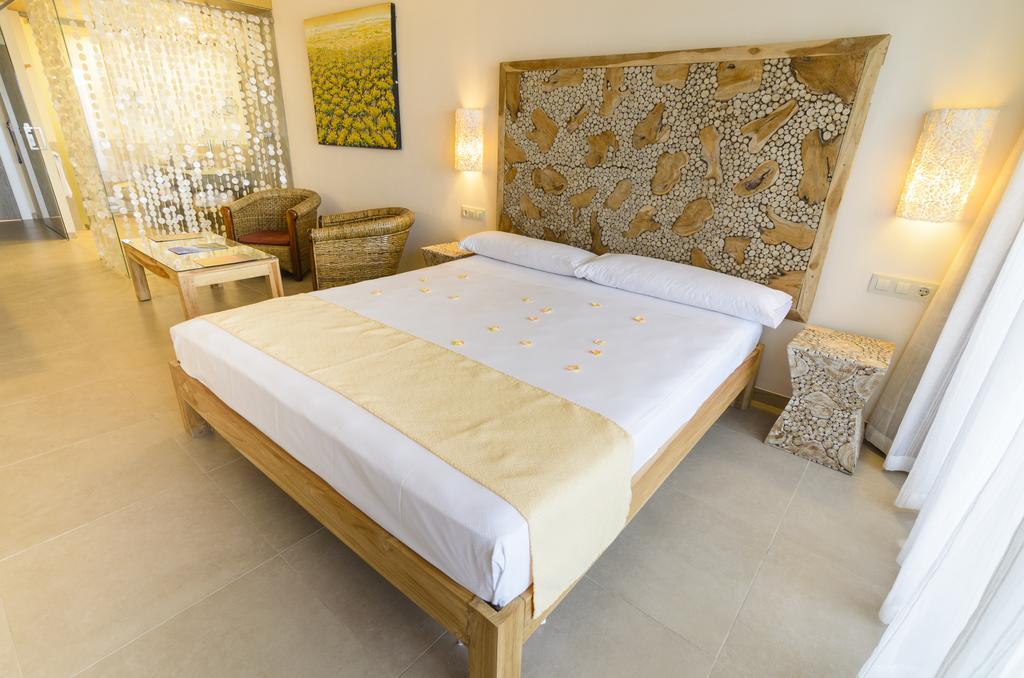 El Cortijo De Zahara By Qhotels Zahara de los Atunes Exterior photo